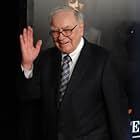 El más grande del mundo fabricante de dinero: Evan Davis reúne Warren Buffett